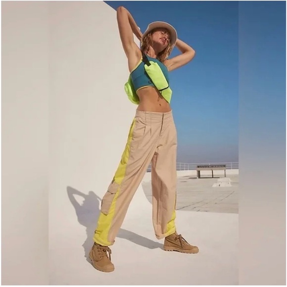 Free People Mesmerize Me Pants NWOT Size Large - Picture 2 of 8